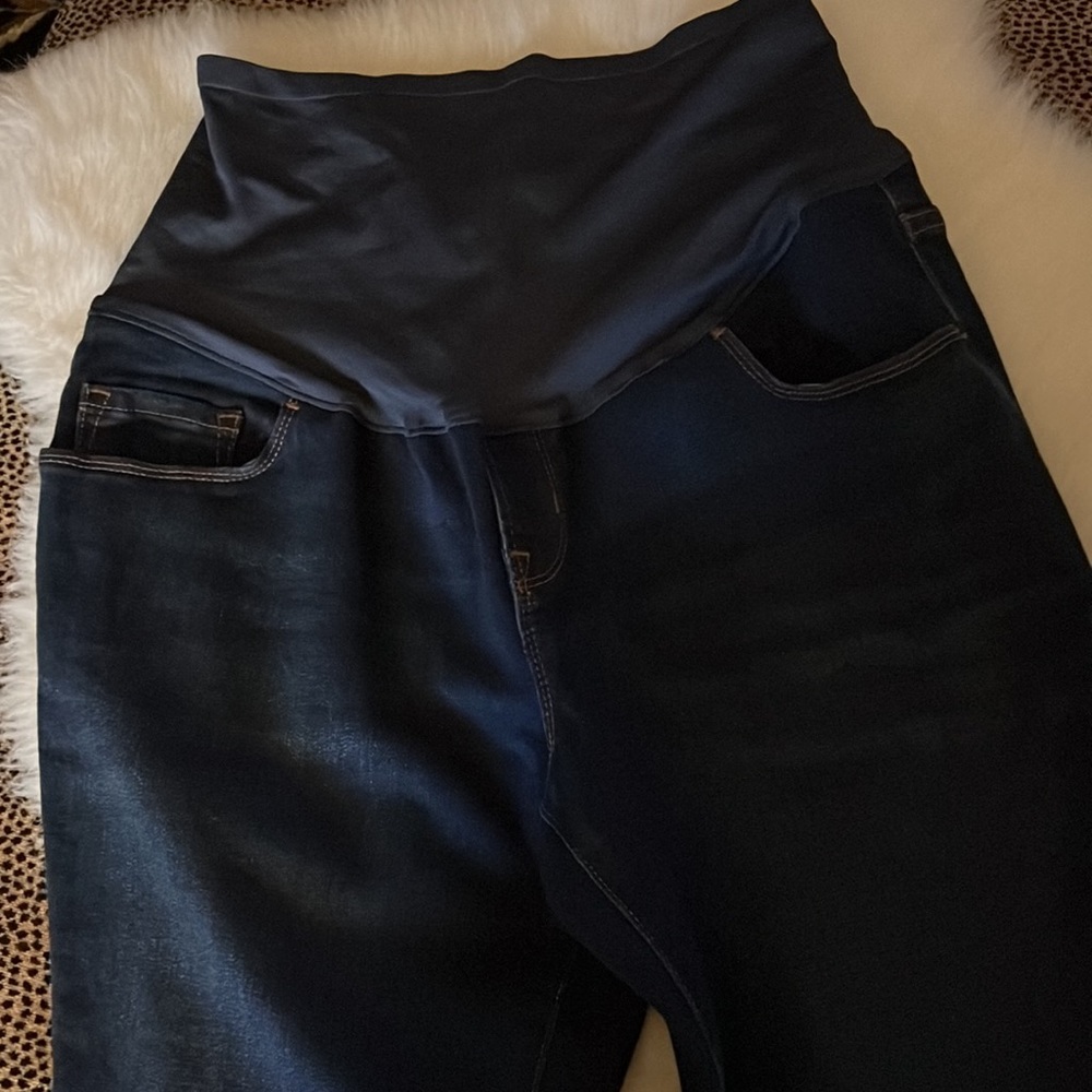 Old Navy maternity boot cut jeans size 12 short, REDUCED to $10 from $20